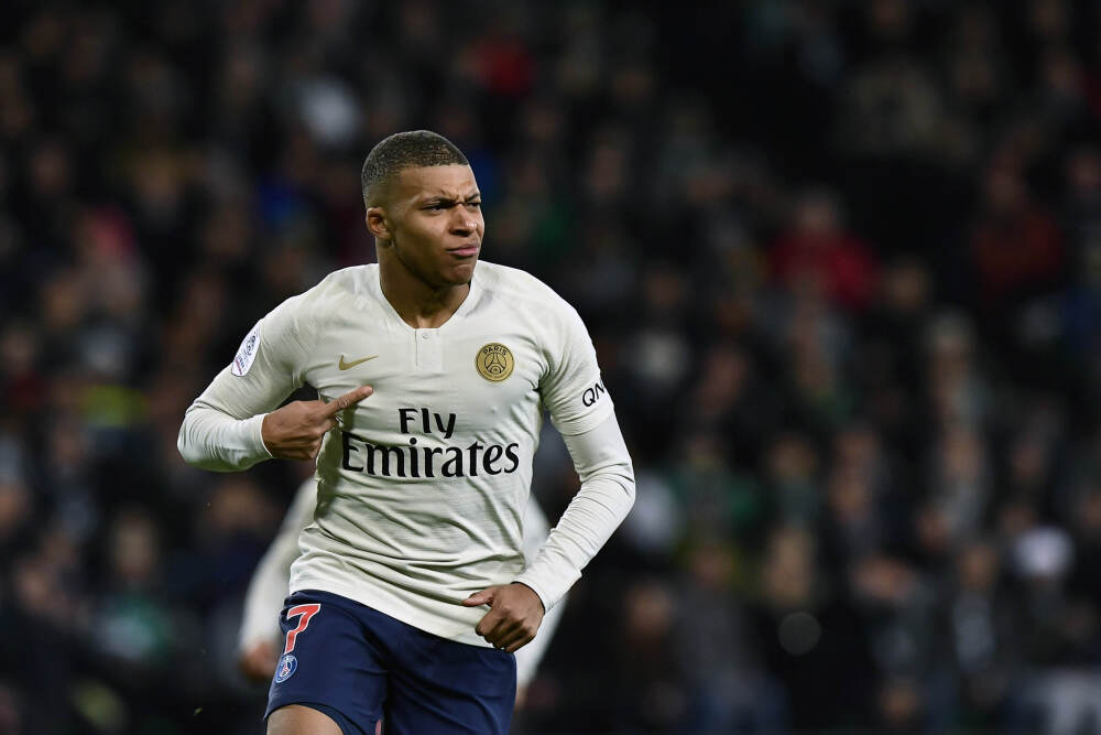 记者：迈阿密国际正与穆拉交换文件，免签手续最早明日或周五完成